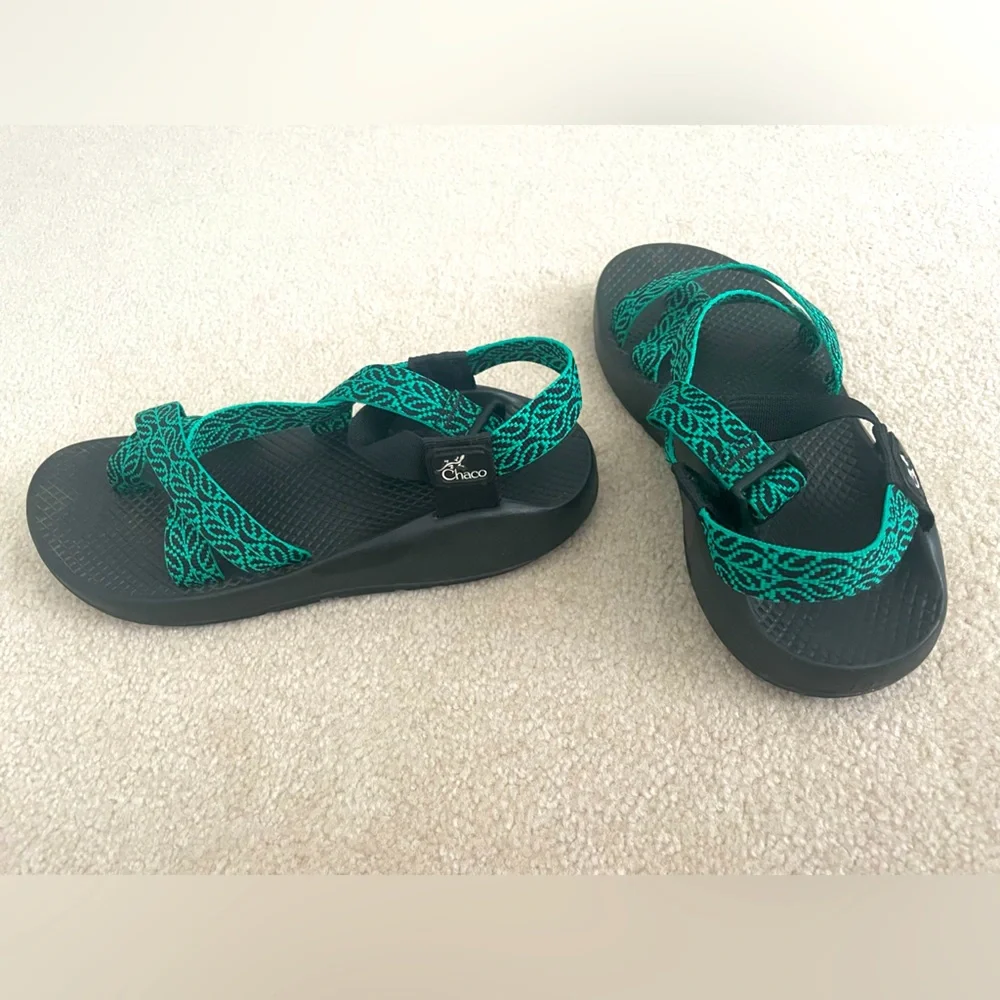 Women’s Chacos sandals size 8 black/teal - Picture 4 of 5